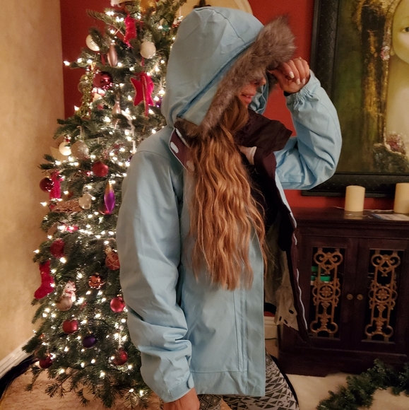 Blue sky ski jacket - Picture 5 of 7